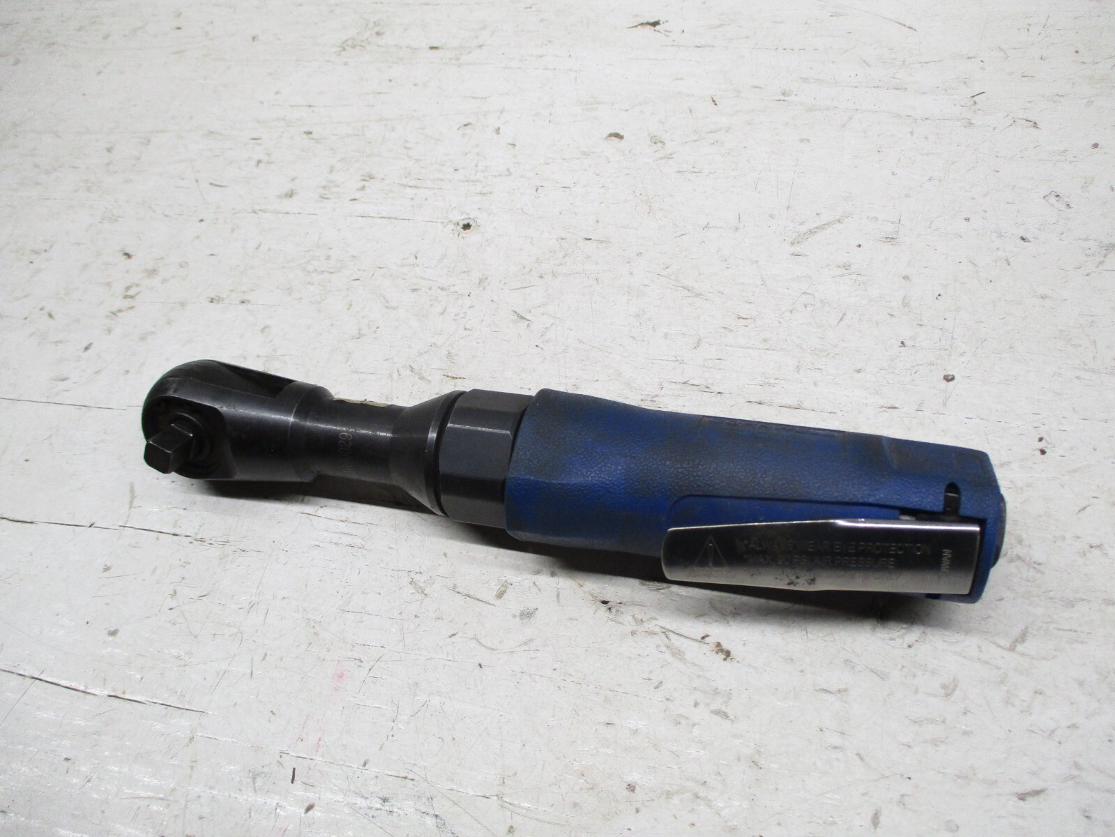 Cornwell 3/8 Drive Air Ratchet Blue CAT-3000HD
