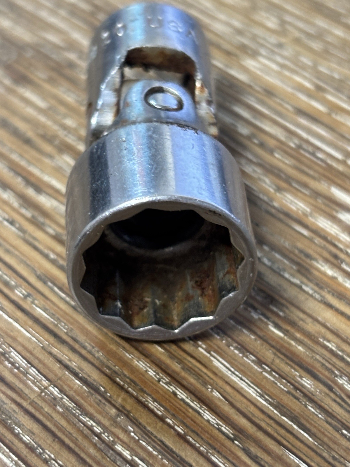 Snap On 5/8″ Universal Swivel Socket 3/8″ Drive 12 Point FVU20 Vtg USA