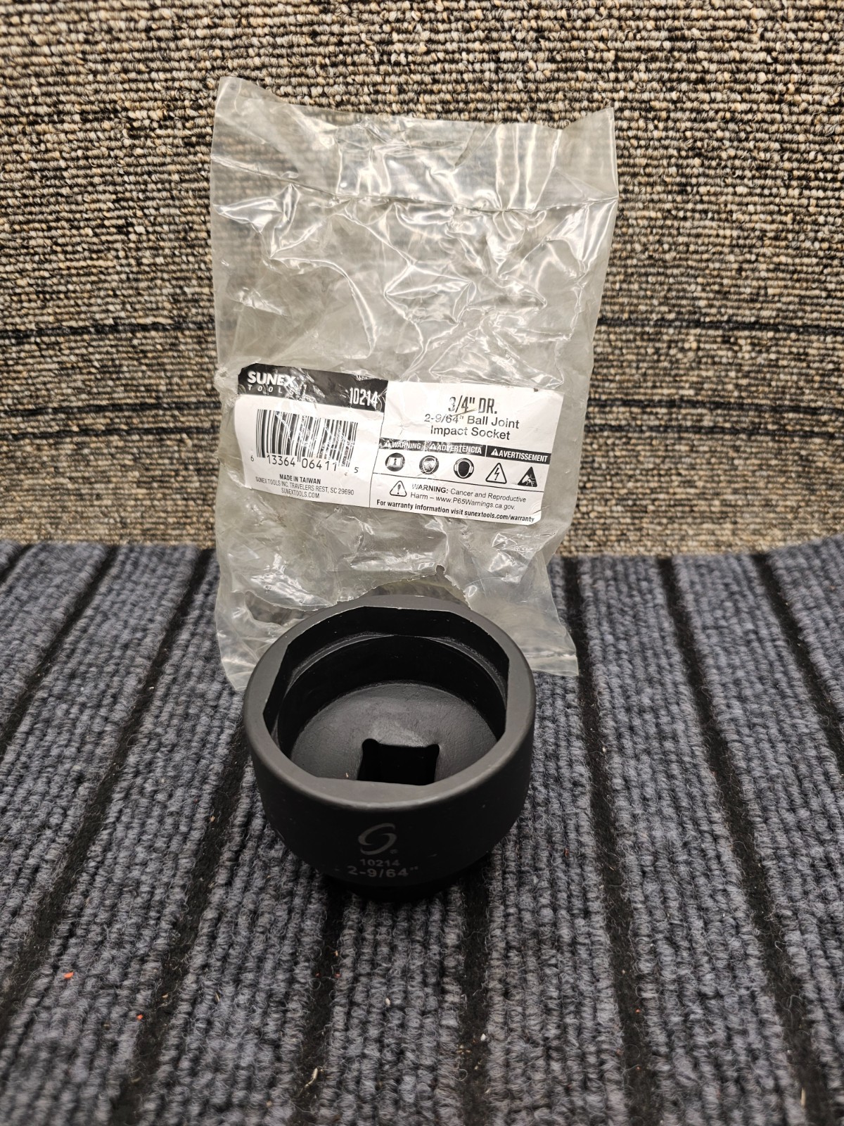 Sunex Tools 10214 3/4″Drive 6-Point 2-9/64″ Ball Joint Impact Socket Black Oxide