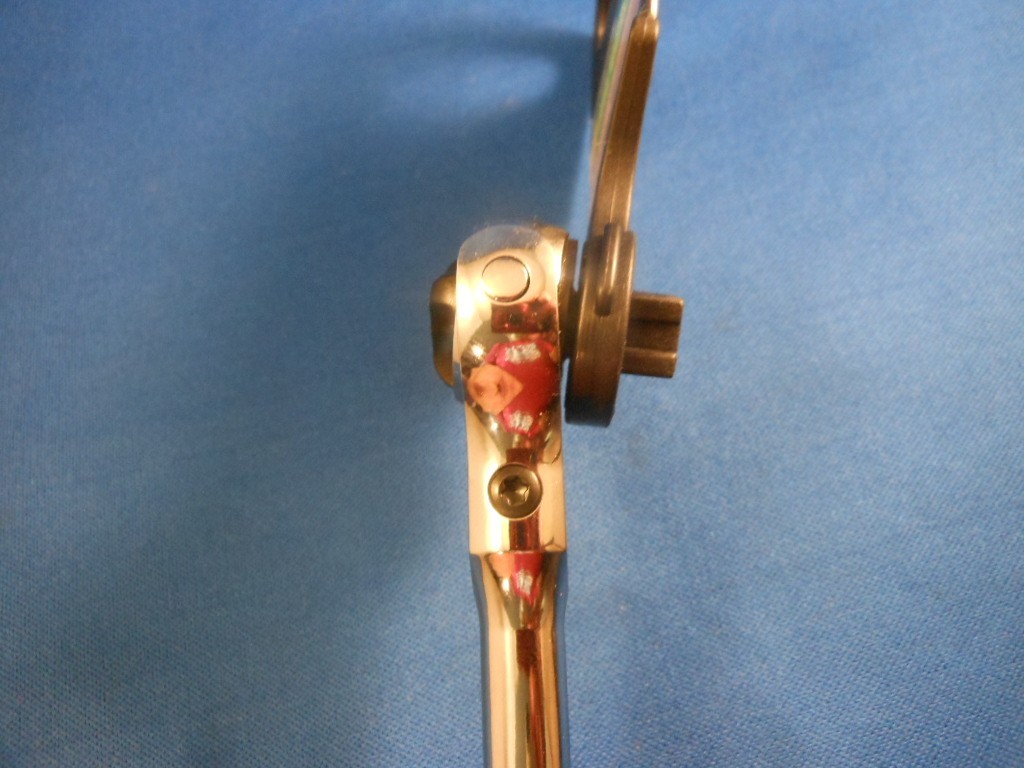 New PITTSBURGH 1/4” Drive Quick Release Swivel Roto Head Ratchet 70151 Green