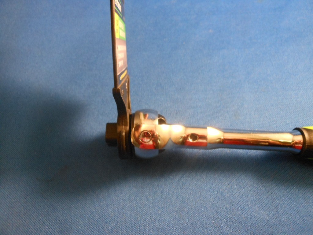 New PITTSBURGH 1/4” Drive Quick Release Swivel Roto Head Ratchet 70151 Green
