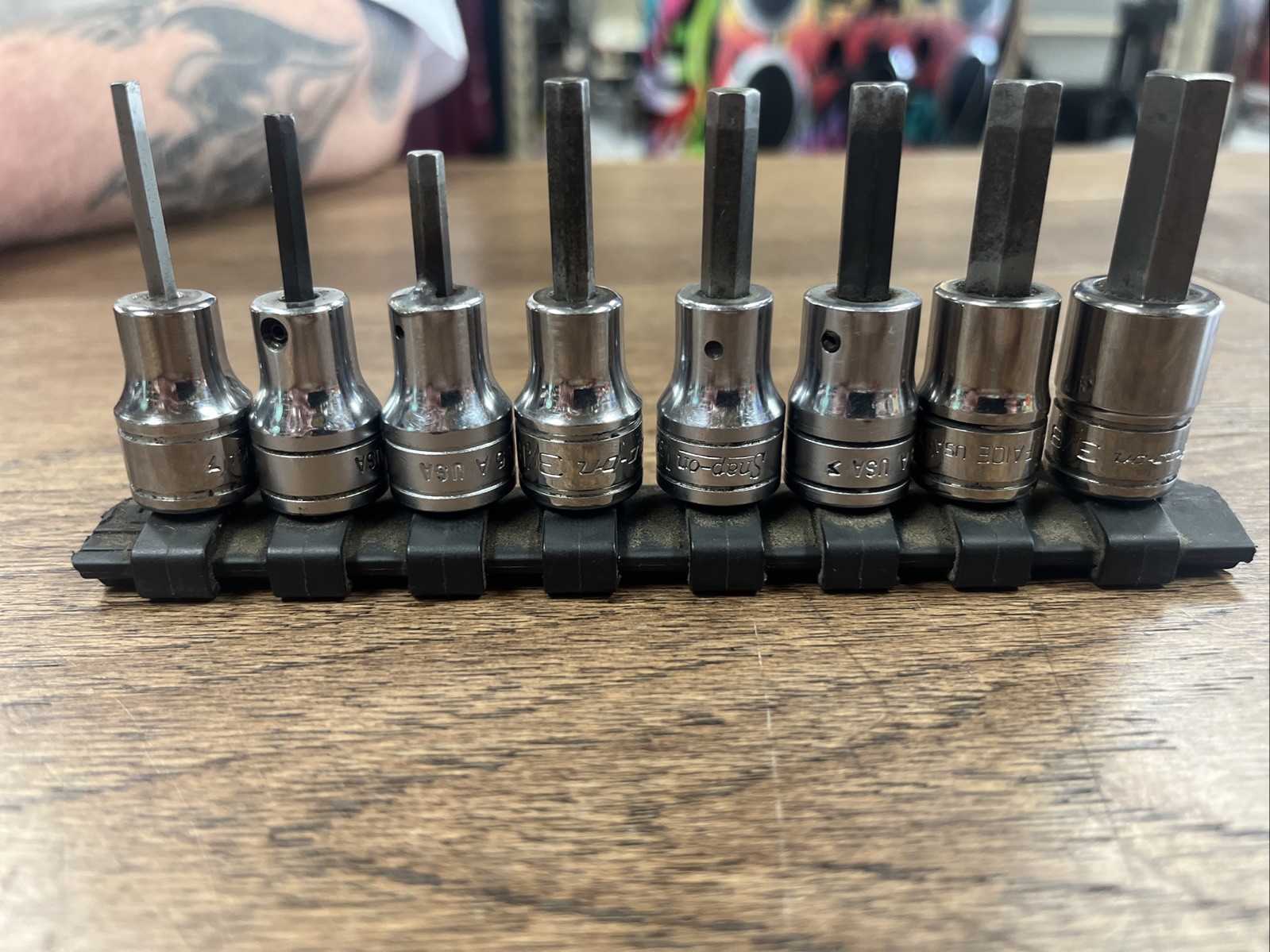 Snap On Tools 208EFAY 8 Piece 3/8″ Dr. SAE Hex Bit Socket Set #328