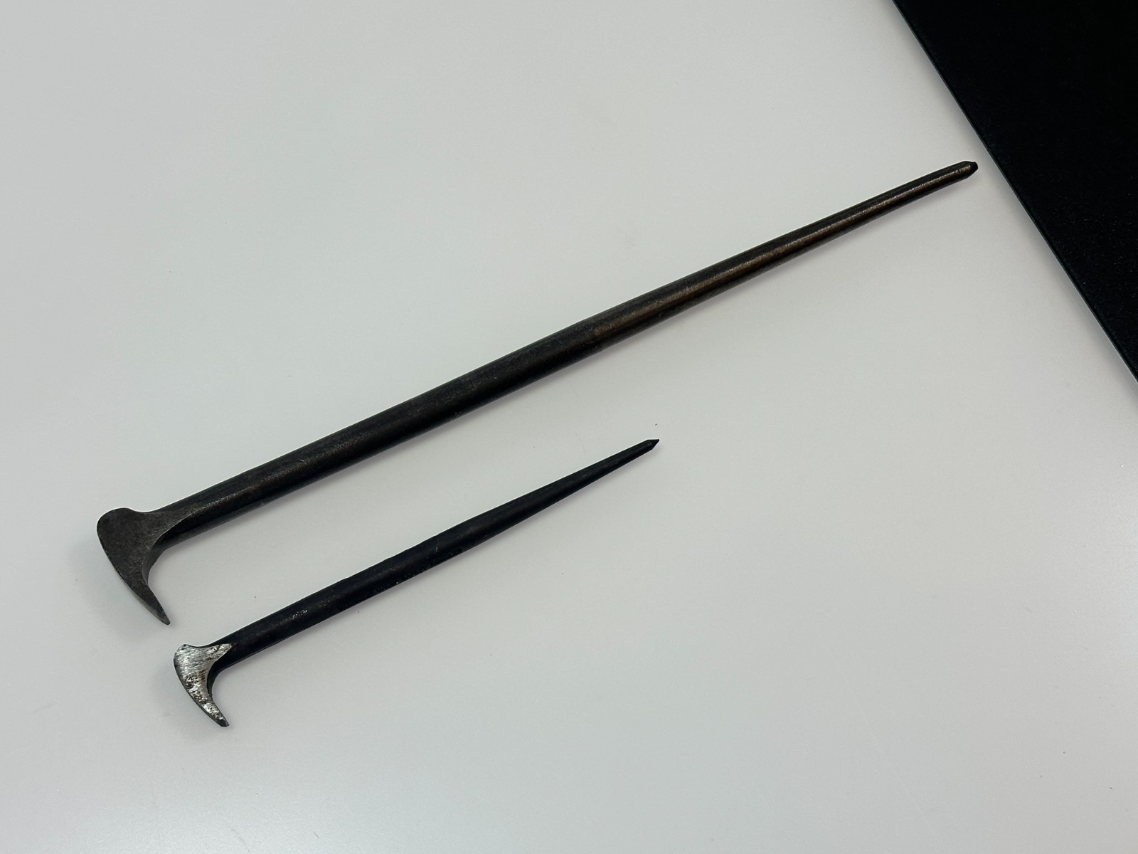 Snap-on Tools USA 2pc Rolling Head Prybar Set Pair, 650 Short 6″ & 1250 11″ Long