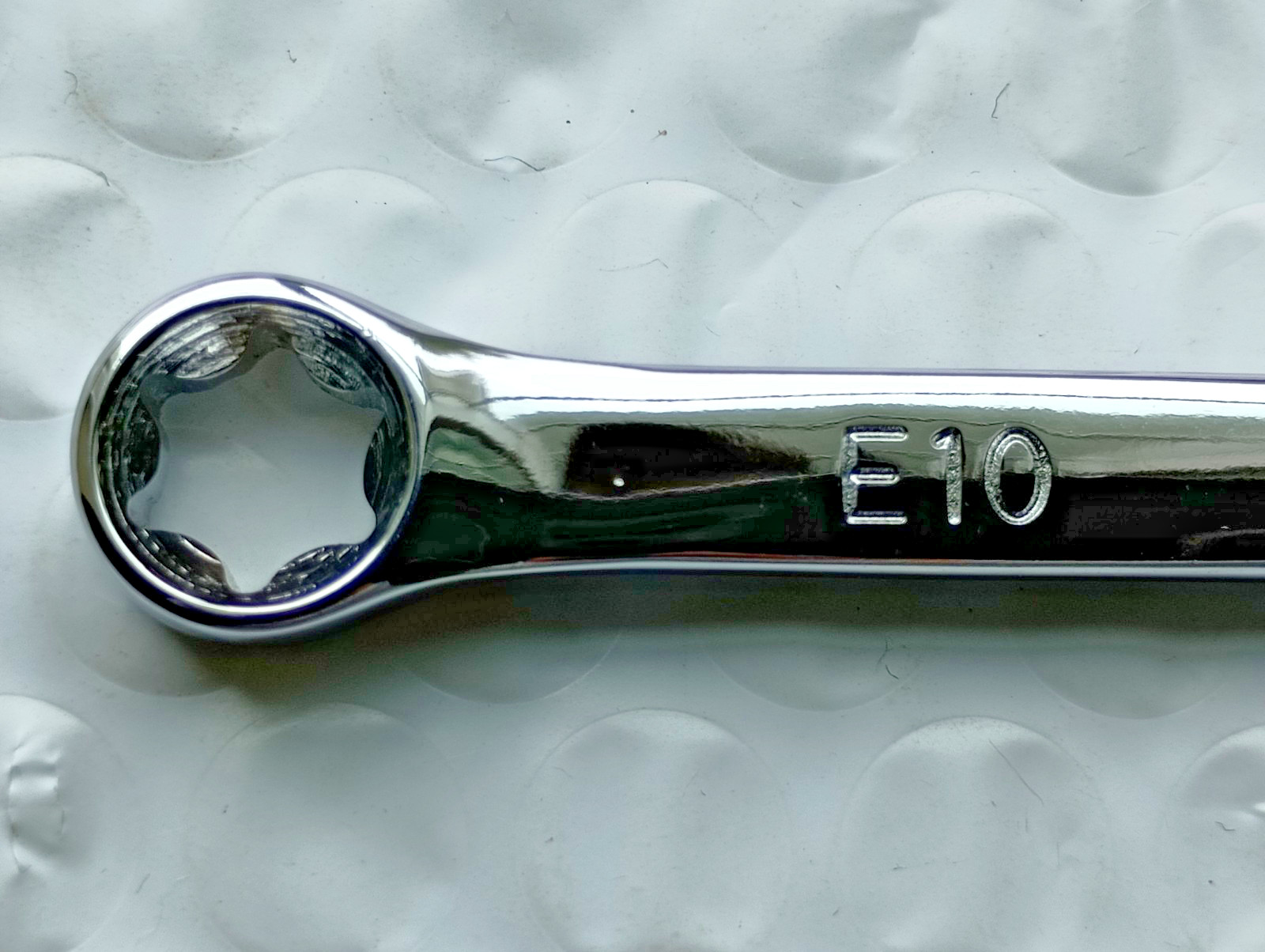 MAC TOOLS BE1012, E10 x E12 TORX WRENCH, 5.5″ LONG.