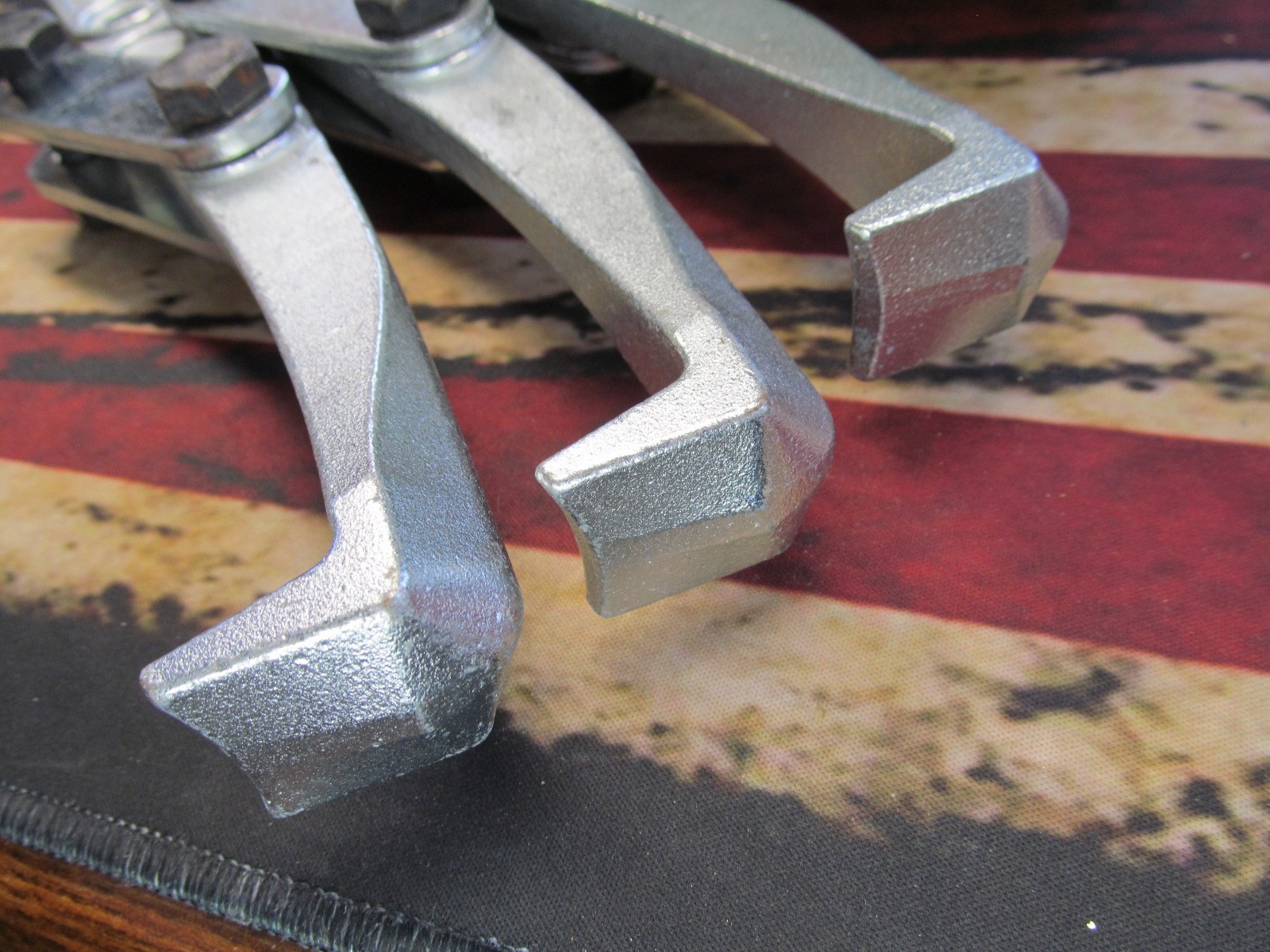 Kukko Set of 3 Puller Legs w/Connecting Bars & Bolts – For Kukko 3-Jaw Pullers