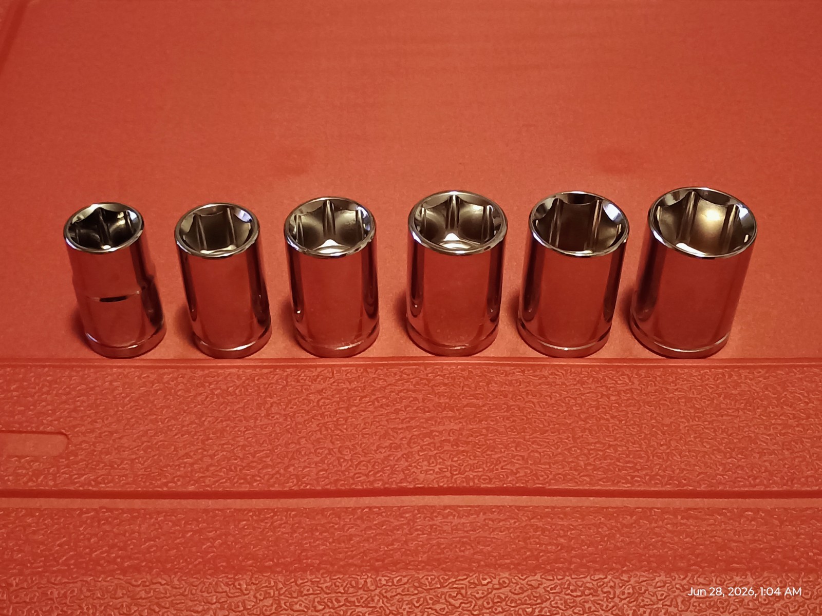 GREAT NECK 12 Piece SAE and METRIC 6 Point Chrome Socket Set For 1/2″ Inch Drive
