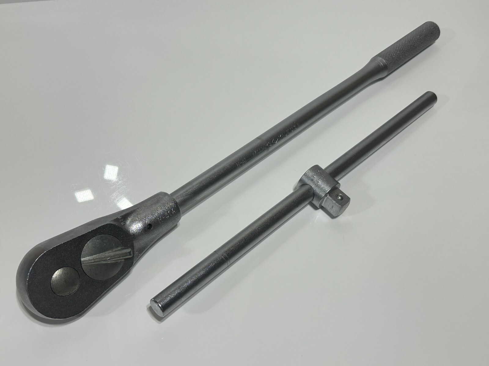 Williams H-51A 3/4″ Drive Ratchet (Interchangeable) w/ H20A T-Handle Breaker Bar