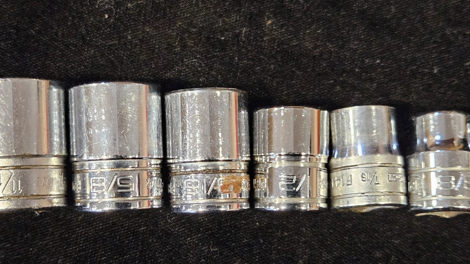 Snap-on 3/8″ Drive 1/4-7/8″ SAE 12-point (1-6pt) 11pc Set Shallow F-081 – F-281