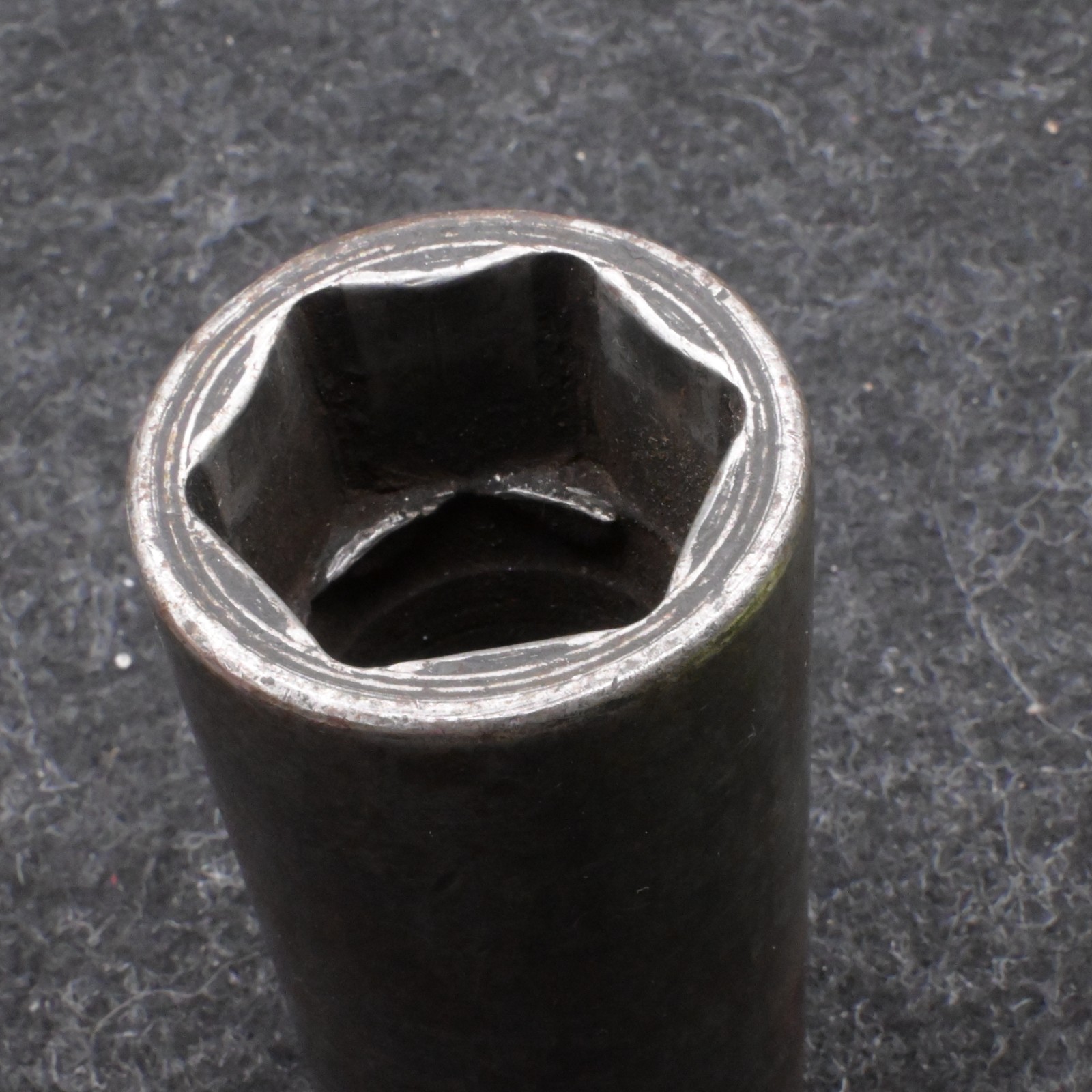Snap-on Tools SIMM320 32mm 1/2″ Drive Metric DEEP 6-Point Impact Socket USA