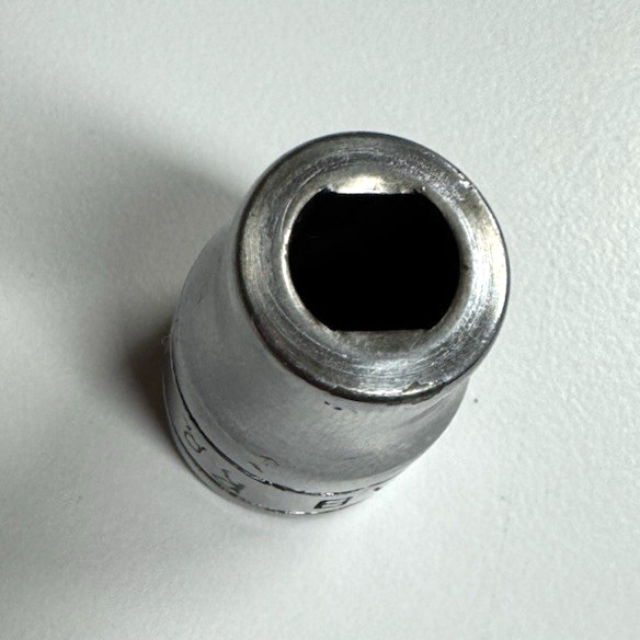 Snap-On Professional Hand Tools USA 3/8″ Drive Shock Absorber Socket Model A137