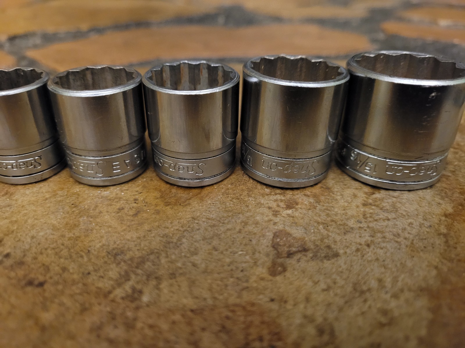 Snap-On 3/8″ Drive SAE 8pc Shallow 12pt Chrome Socket Set – 11/32″ to 15/16″
