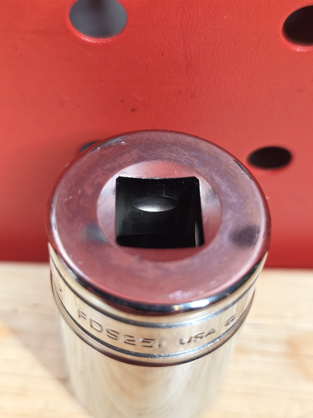 Snap-on Tools FDS251 25/32″ NICE 3/8″ Drive 12-Point SAE Semi-Deep Chrome Socket