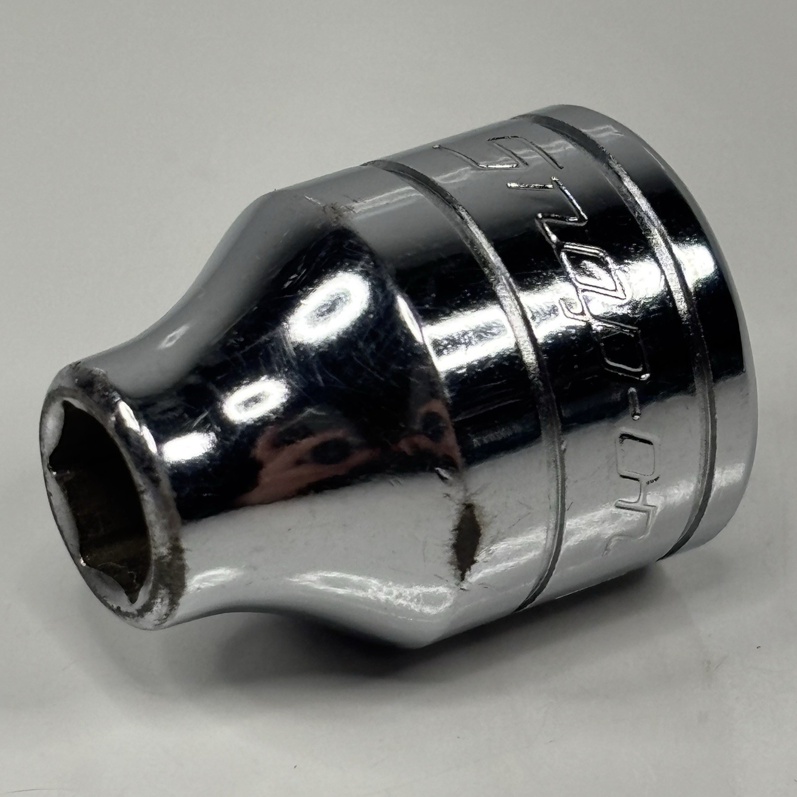 Snap On Tools FS081 3/8 Dr 6Pt SAE 1/4 Flank Dr Shallow Chrome Socket USA 1988