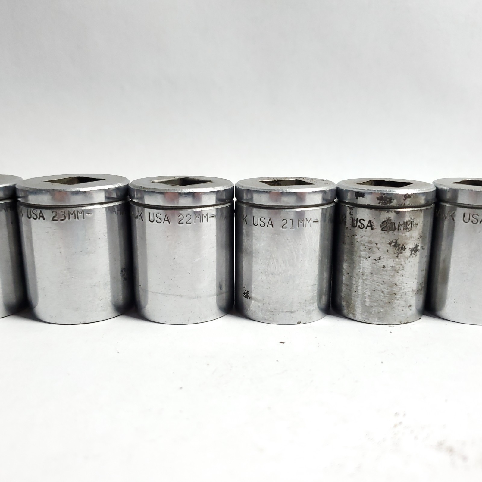 Blackhawk 13 pc. 1/2″ Drive Metric Socket Set 27mm-15mm 42027M-42015M