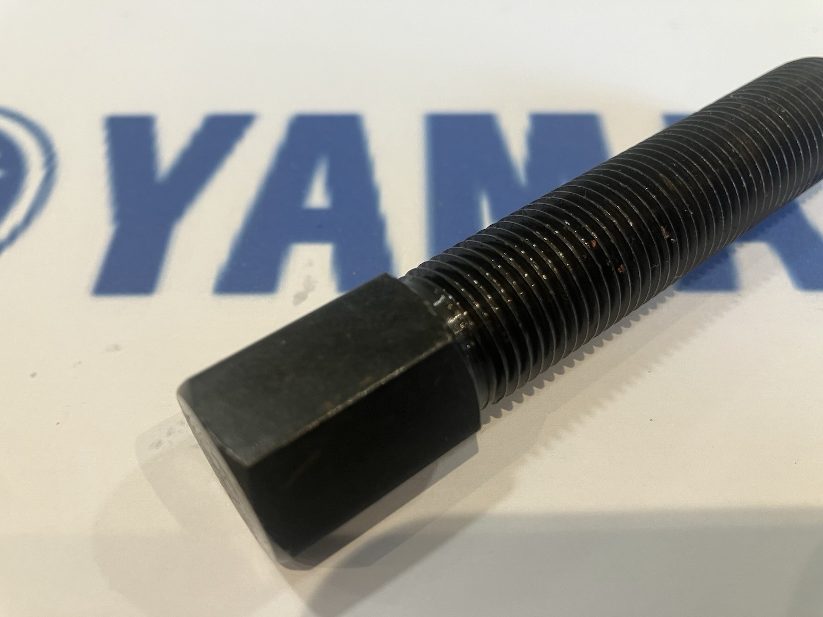 Yamaha TW200 Flywheel Puller Tool XT225 SEROW XV1600 ROAD STAR YZF-R1 FZR600