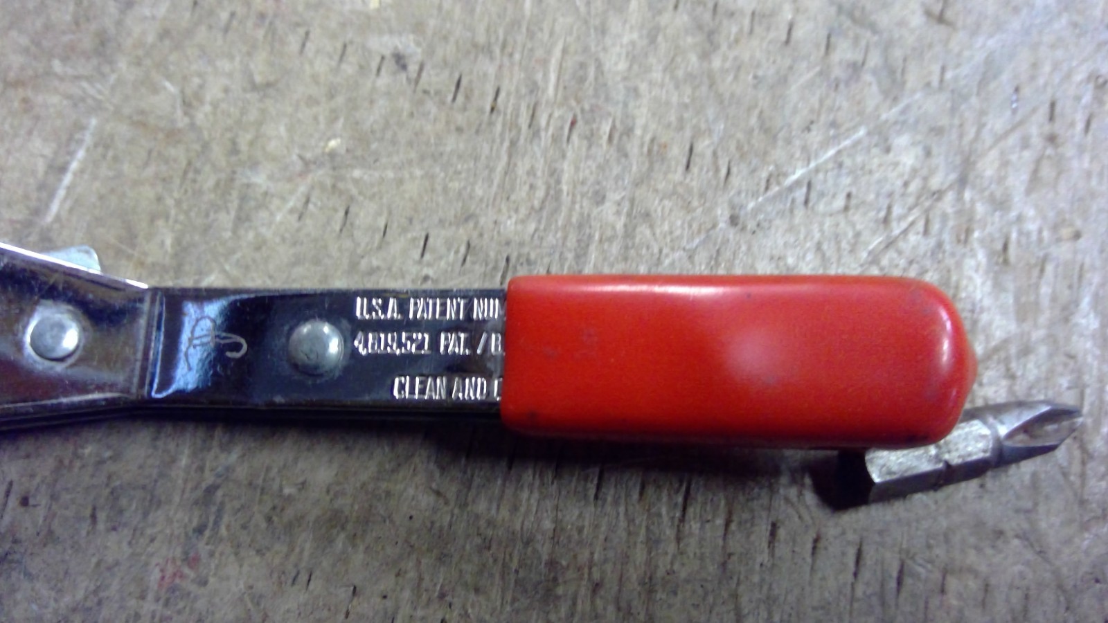 Vintage Mechanics Ratcheting Hex Bit Driver Ratchet Wrench Red Grip