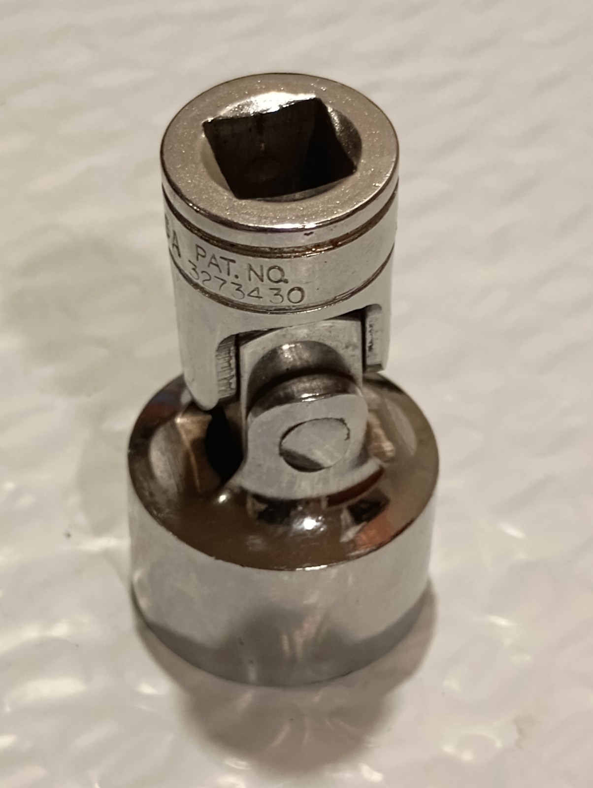 SNAP ON FS28, 3/8″ DRIVE, 7/8″ SOCKET, UNIV/SWIVEL, SHALLOW, 6 POINT.