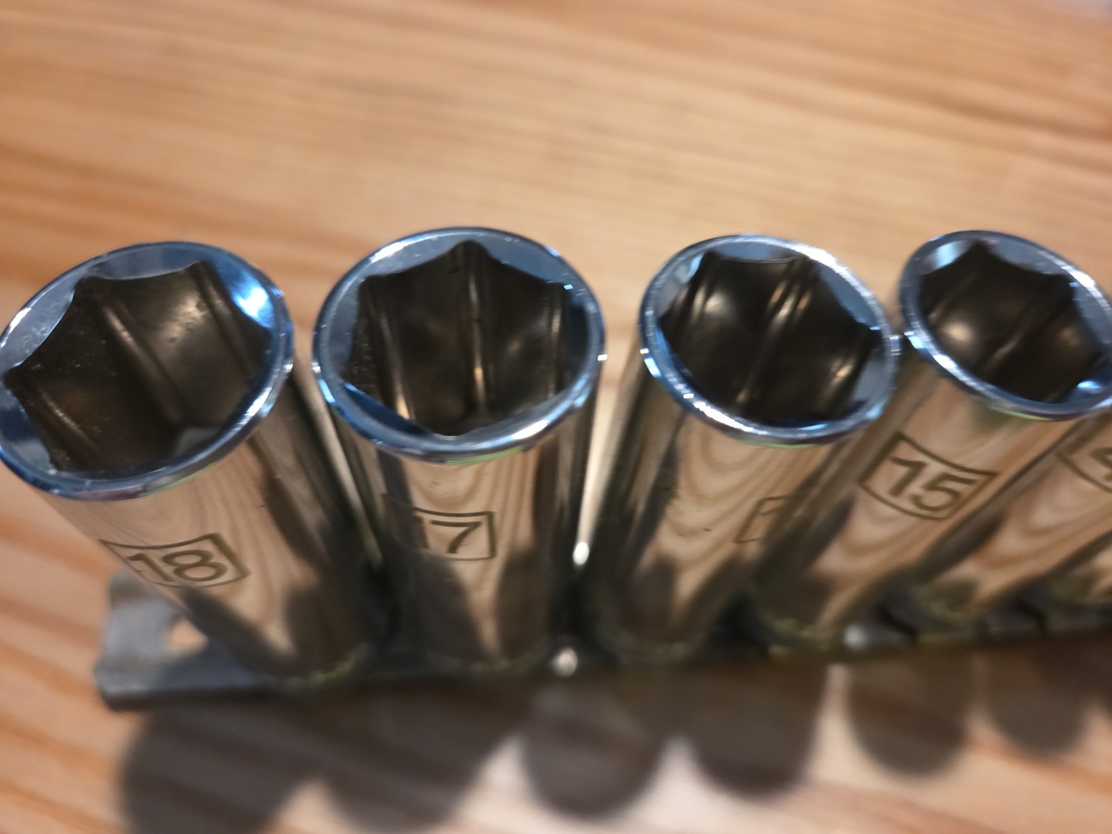 Kobalt 3/8in Drive 6-point Deep Well Sockets Set 8pc Metric 10mm-19mm chromed