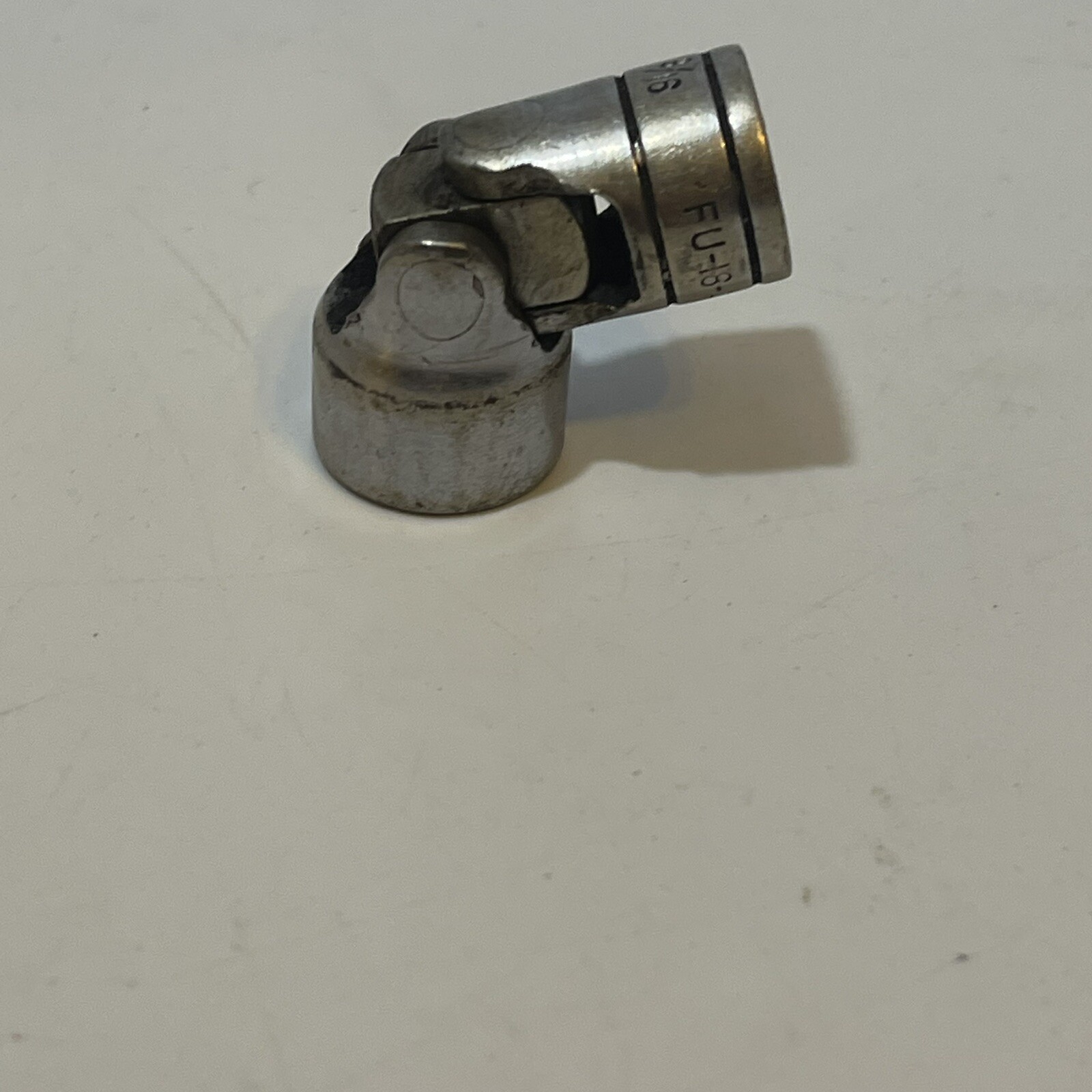 Snap On FU18A 3/8 inch drive 9/16 12 point swivel socket