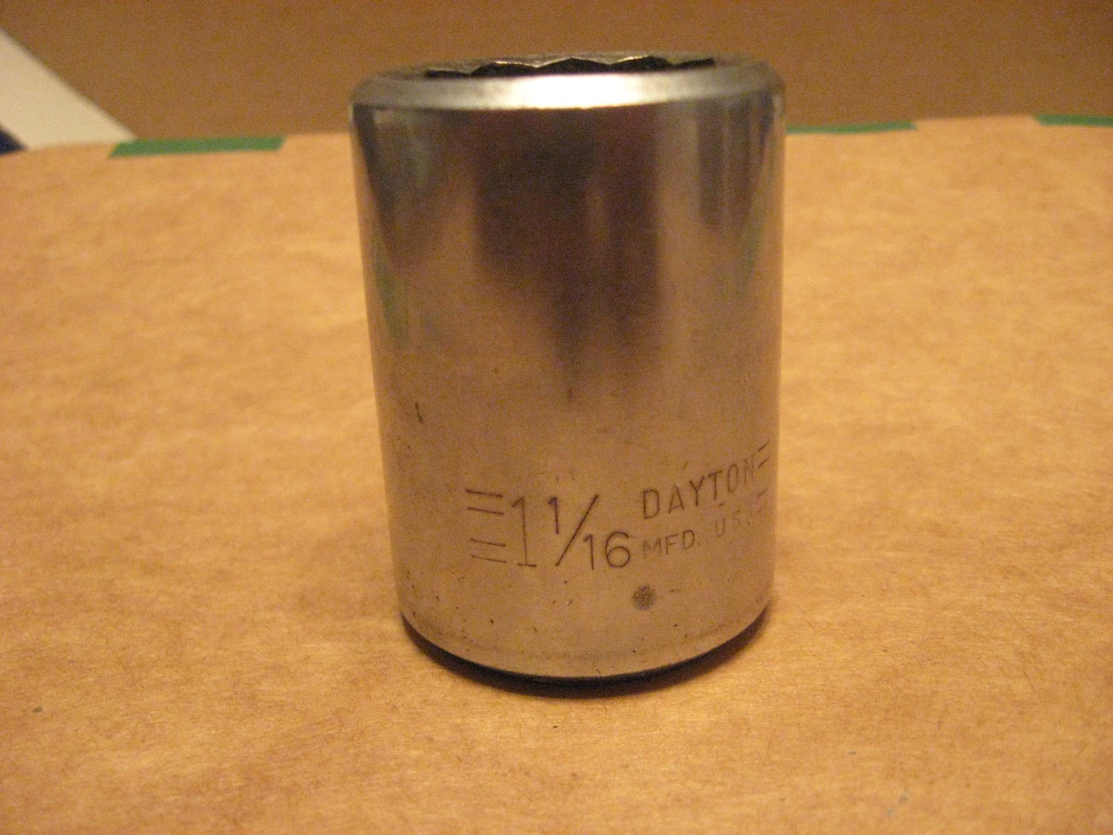 Dayton 1-1/16″ x 3/4 drive 12 point socket Made in USA