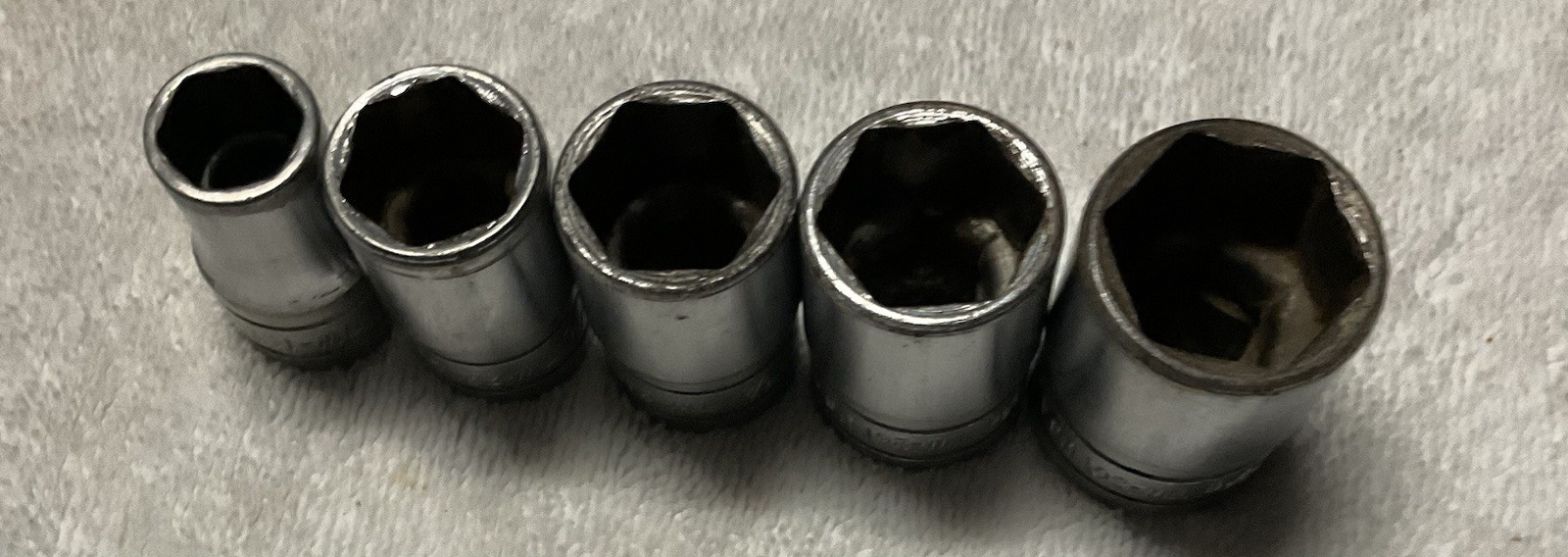 Snap On Tools 1/2” Drive, Chrome, 6 Point Sockets,SAE