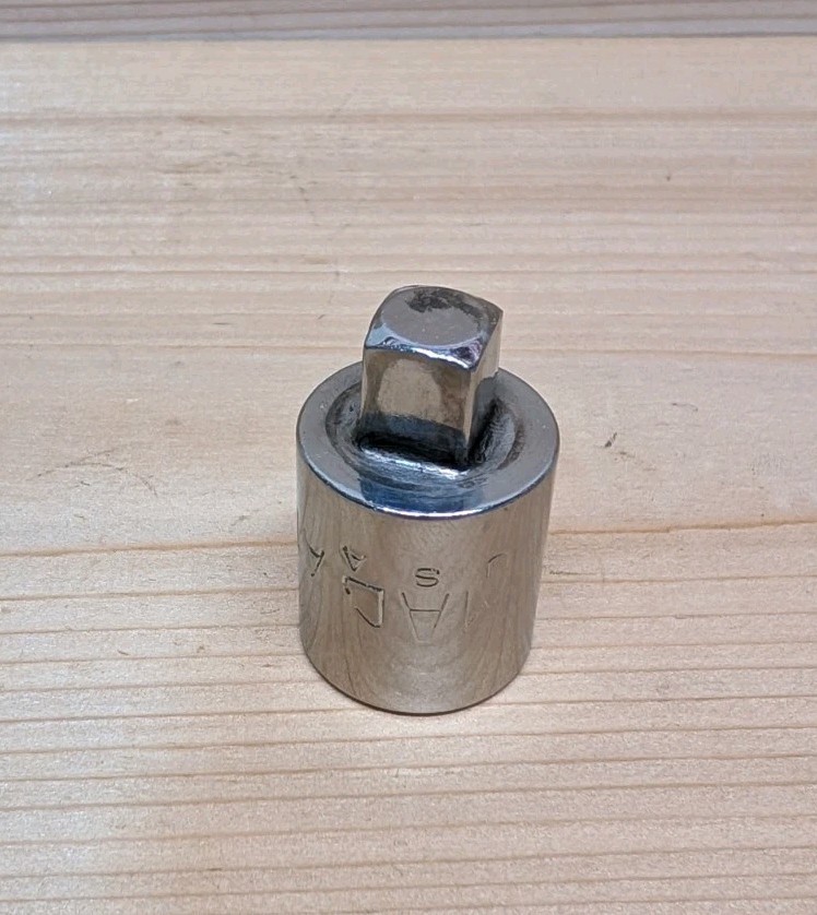 Mac Tools 1/2″ Drive to 3/8″ Drive Socket Adapter A1612 Chrome 1/2″-3/8″ USA