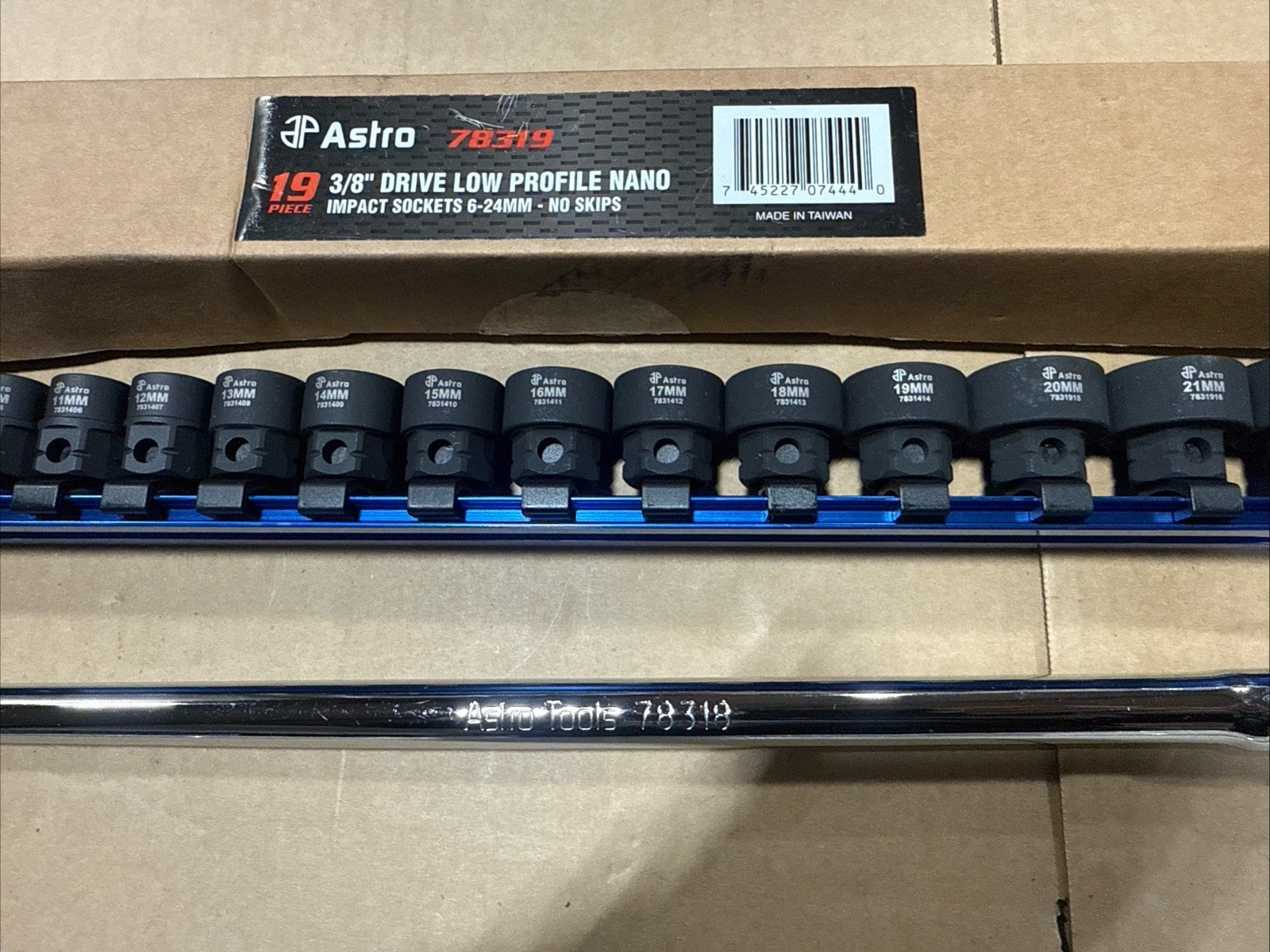 Astro Tools 19pc 3/8” Drive Nano Socket Set & Extra-Long Flex Head Wrench Metric