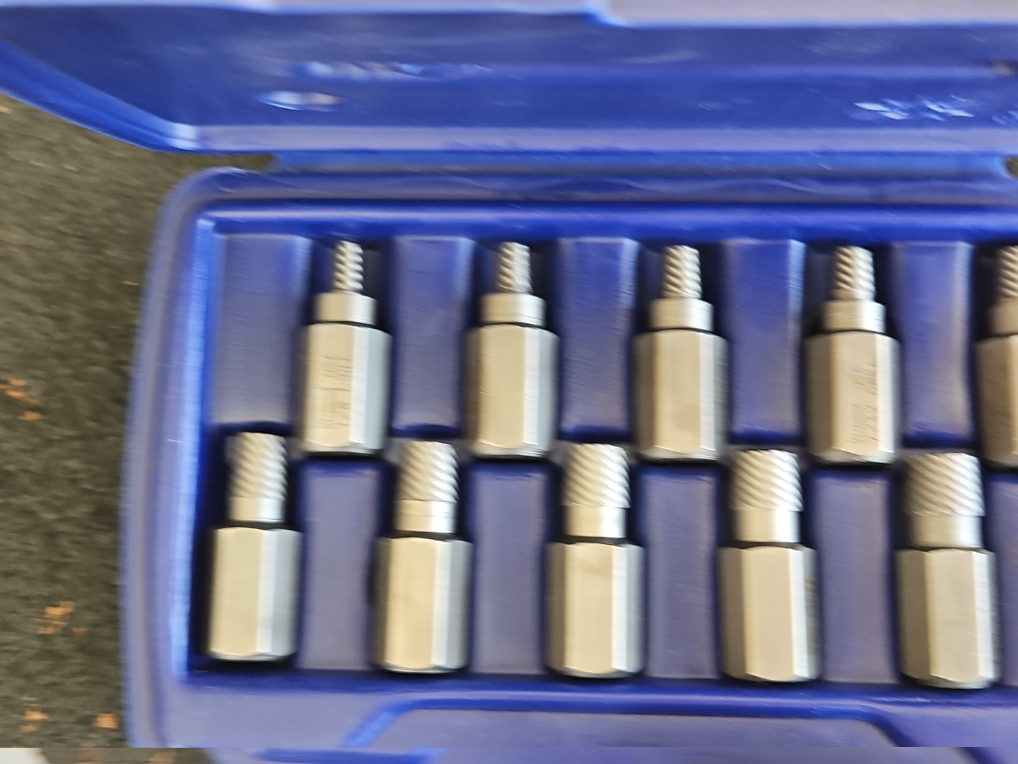 NEW Irwin 10 Pc. Multi-Spline Screw & Bolt Extractor Set #53226 1/8″ – 13/32″