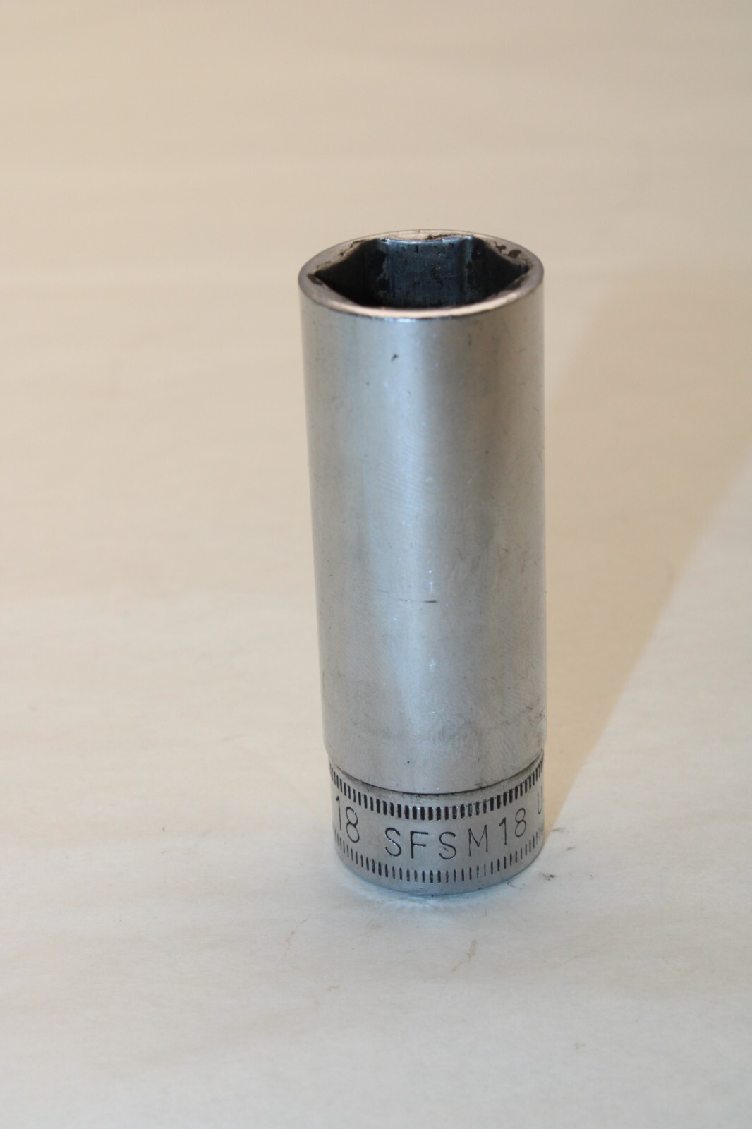 Snap-On Tools 6 Point 3/8″ Drive Metric 18mm Deep Socket SFSM18