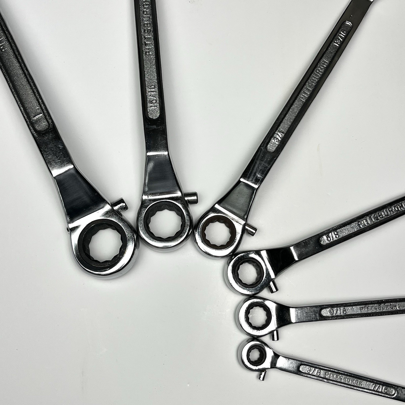 Pittsburgh 6pc Standard Reversible Ratchet Wrench Set 3/8″-1-1/8″ ***AS IS***