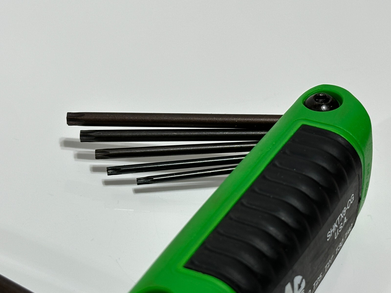 MAC Tools USA (NEW) SHKTX8 8pc Torx T8-T40 Fold-Up Hex Key Set Tool – Green Grip