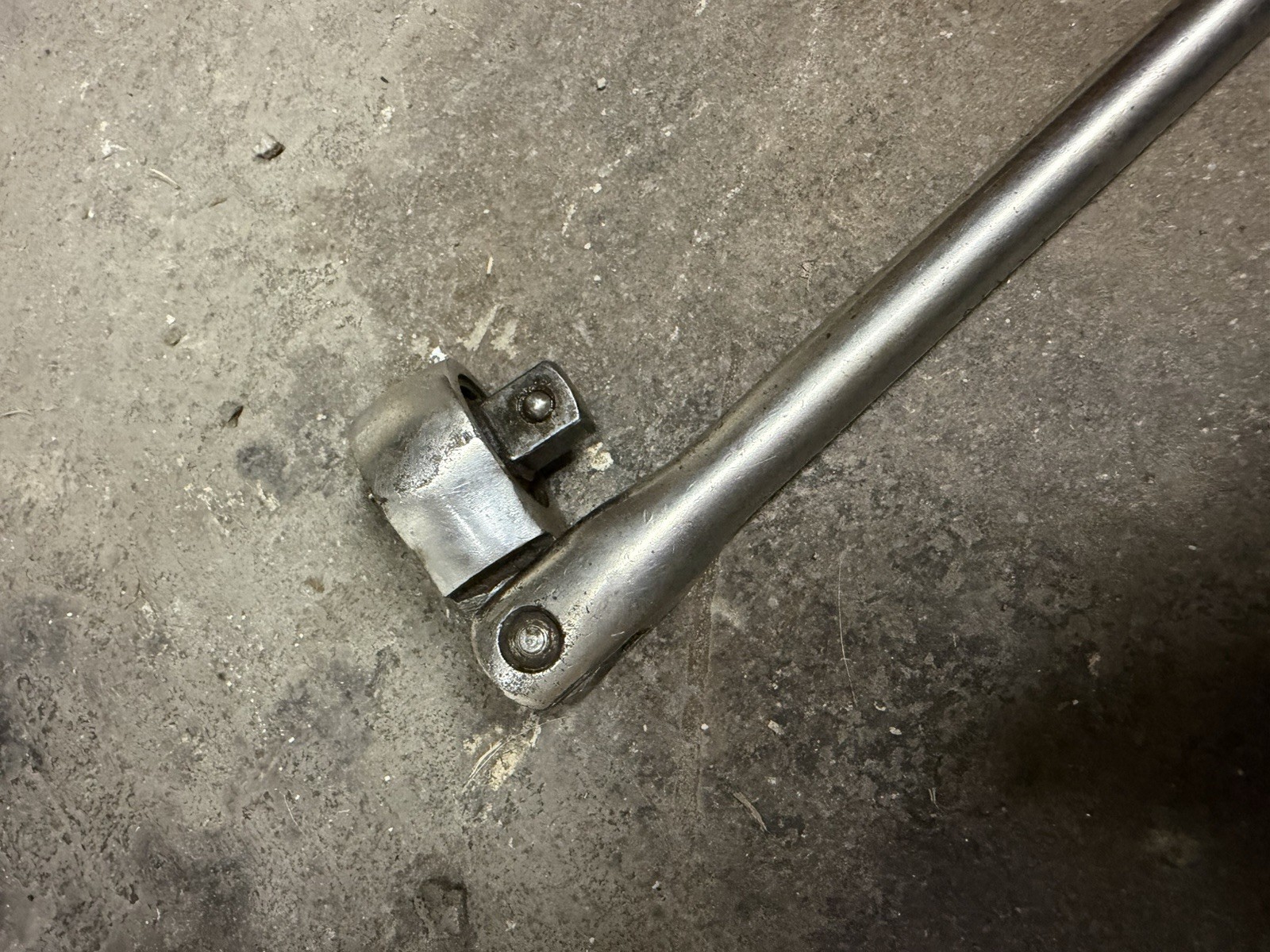 Mac V15R Swivel Ratchet 1/2 Drive Ratchet Handle PREOWNED