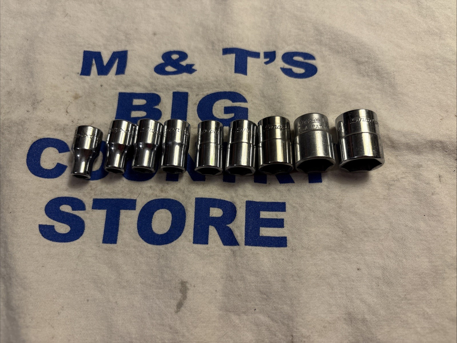 Snap-on Tools USA 1/4″ Drive 9pc SAE Shallow 6pt Chrome Socket Set 110TMY