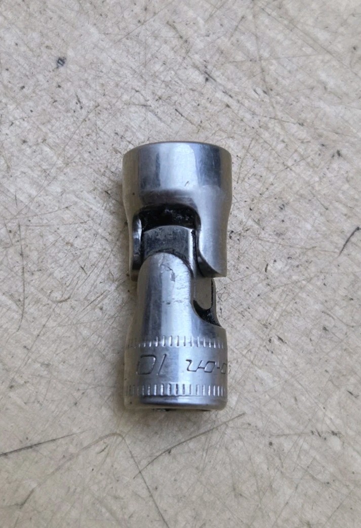 Snap On TMUSM10A – 1/4″ Drive 10mm Shallow 6Pt Chrome Universal Socket.