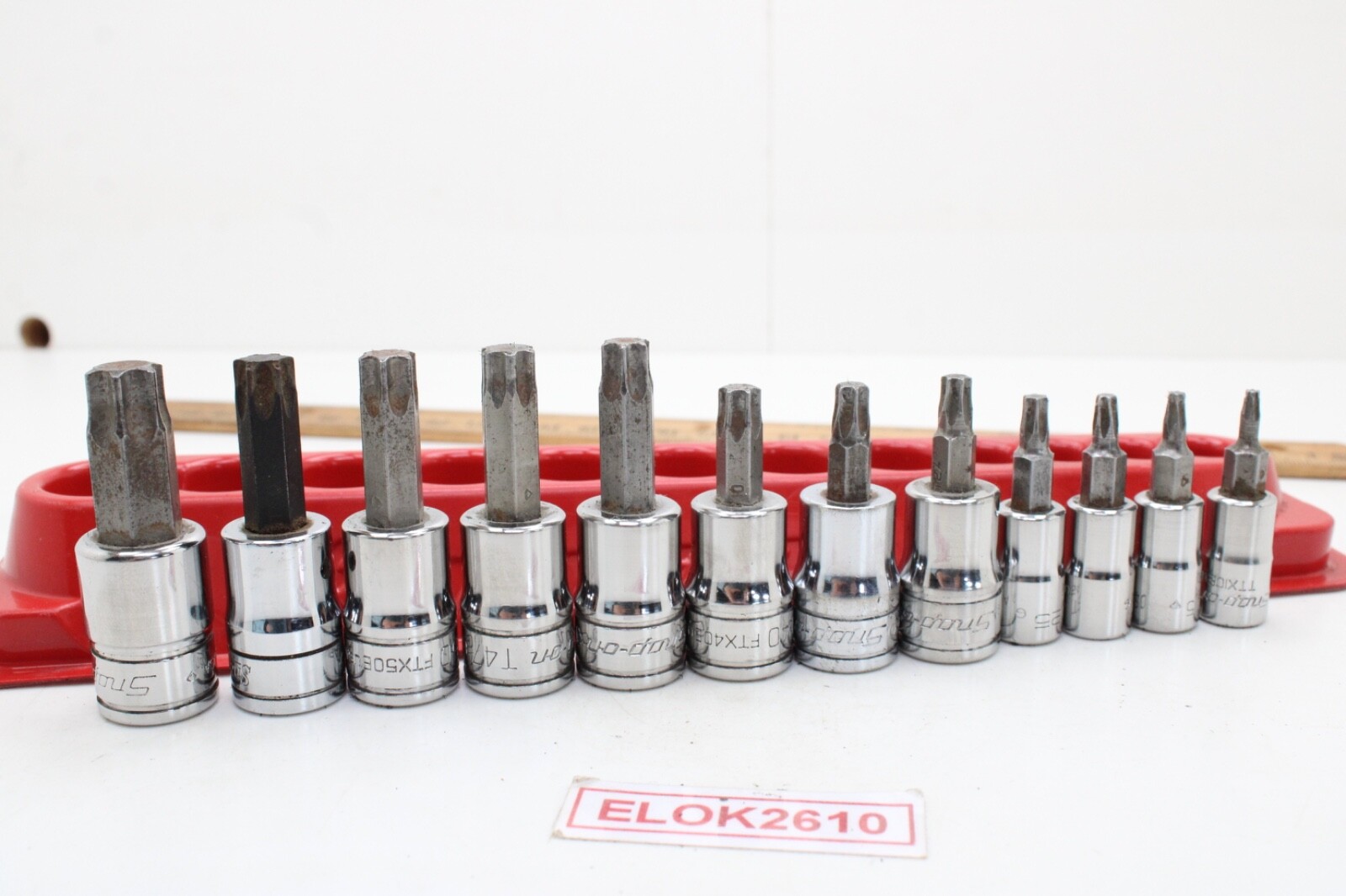 Snap On 212EFTXY T8-T55 12 Piece 1/4″/3/8″ Drive TORX Bit Standard Socket Set