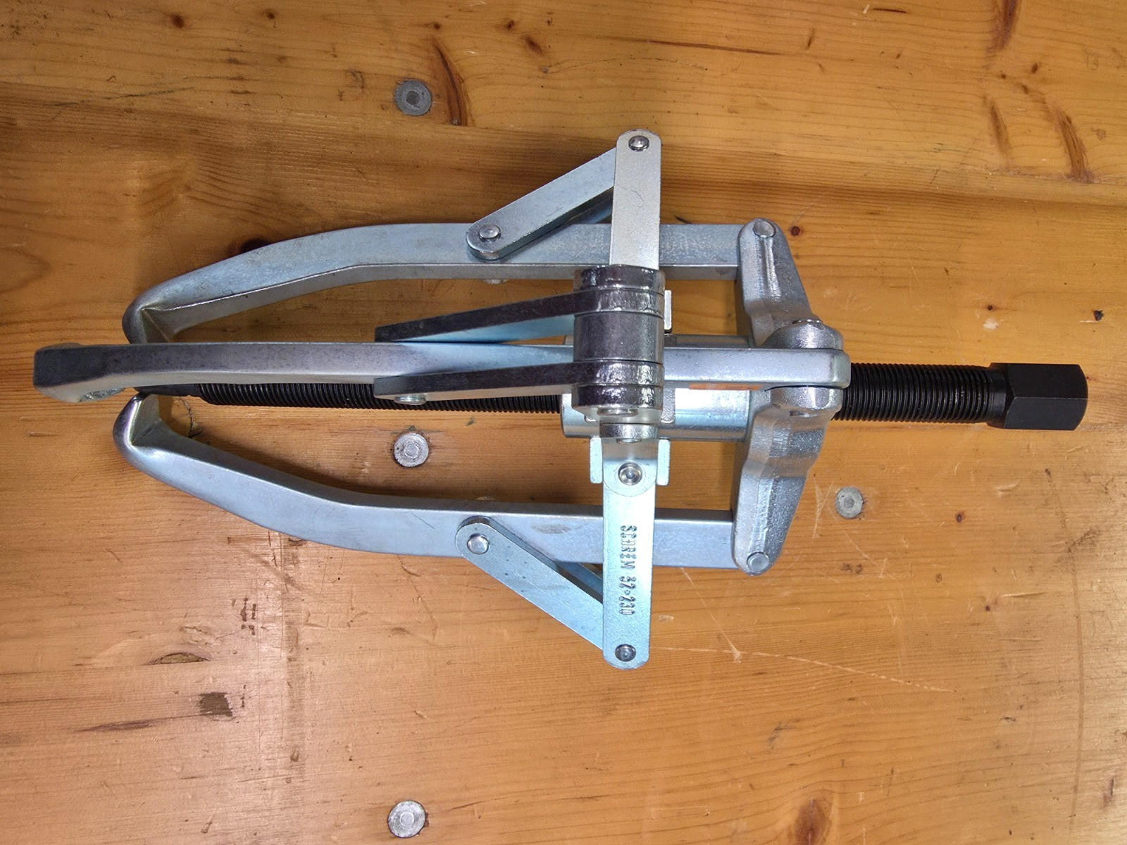 SCHREM Self-Centering Bearing / Gear Extractor/Puller, 52-230mm Range, Germany