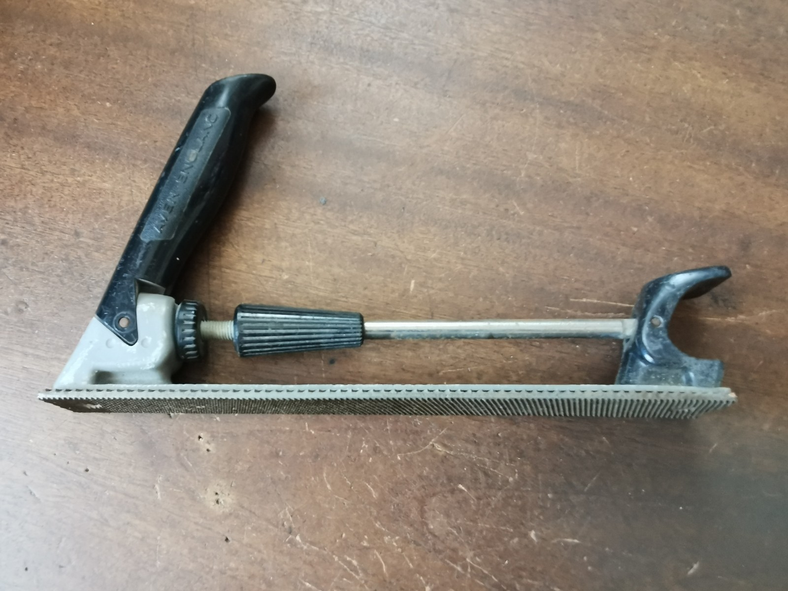 Vintage Aven Trimmatool 10″ long for auto body repairs.