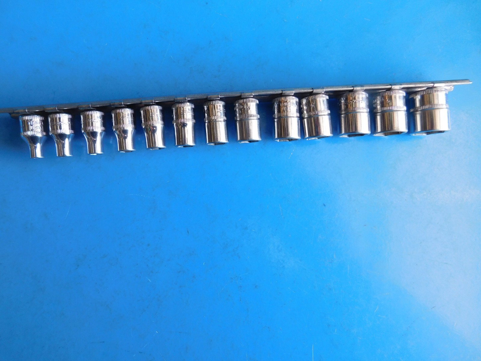 USED, SNAP ON 1/4 IN. DR. SHORT METRIC 6 PT. SOCKETS,13 TOTAL, 4 THRU 15MM