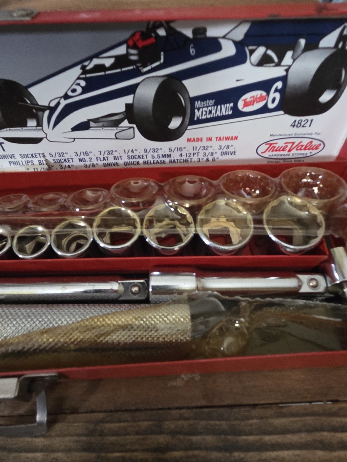 Vintage 21 Piece Socket Set-True Value