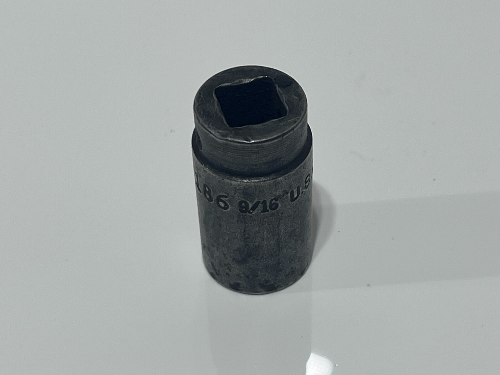 MAC Tools USA XDJ186 SAE 9/16″ Semi-Deep Impact Socket – 6 Point – 3/8″ Drive