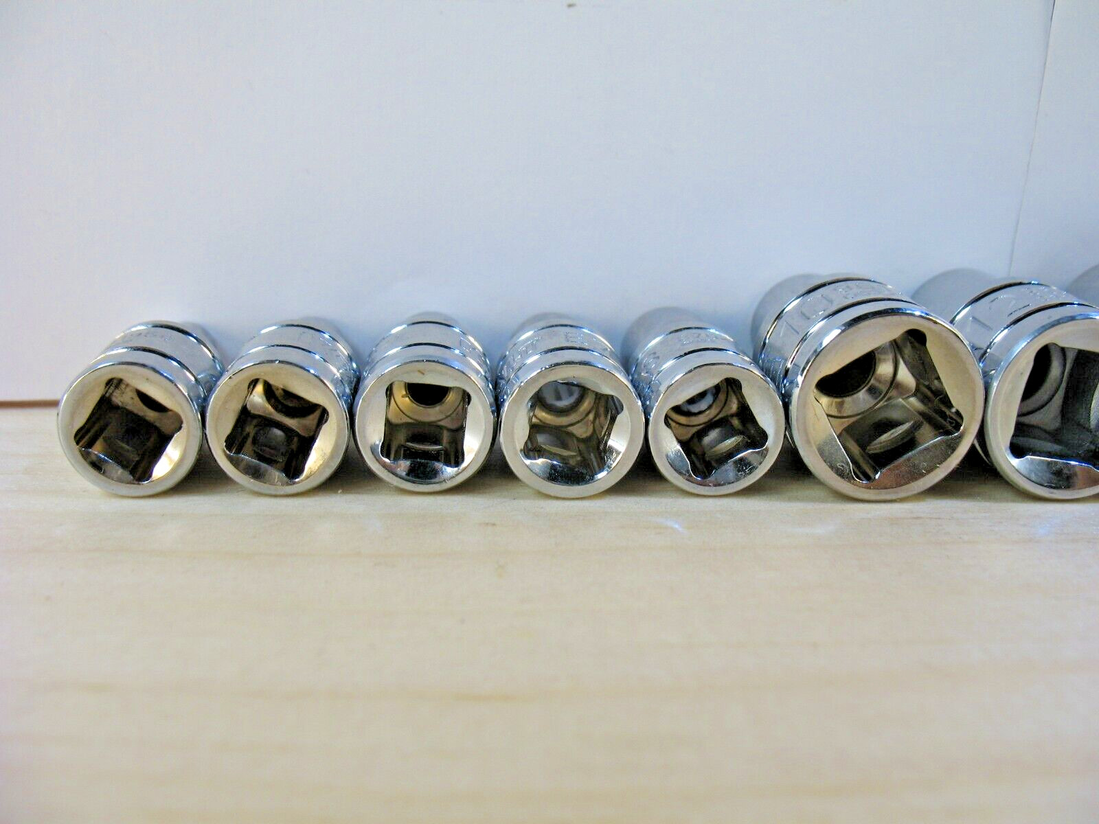 Set of 13 Kobalt 1/4″, 3/8” & 1/2″ Drive External Torx 6 Point Sockets-Brand New