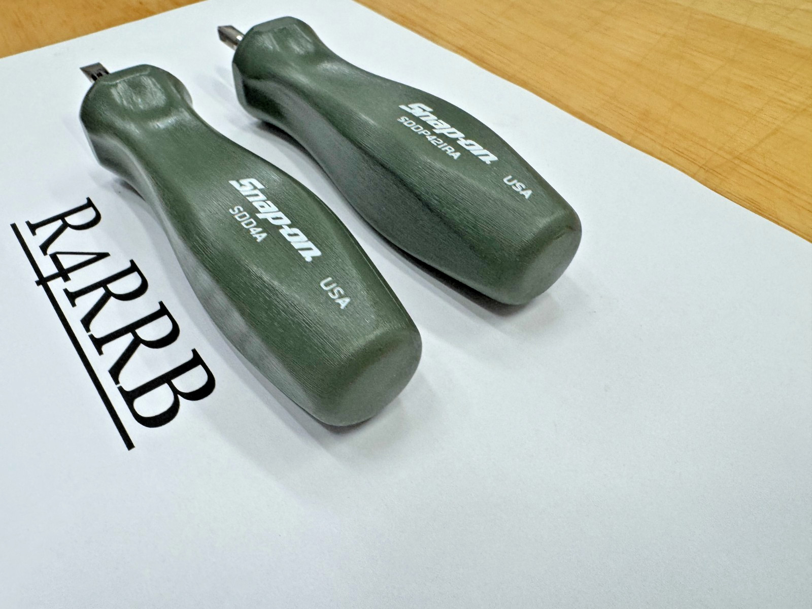 Snap-on Tools NEW COMBAT GREEN 2pc Hard Standard Handle Stubby Screwdriver Set