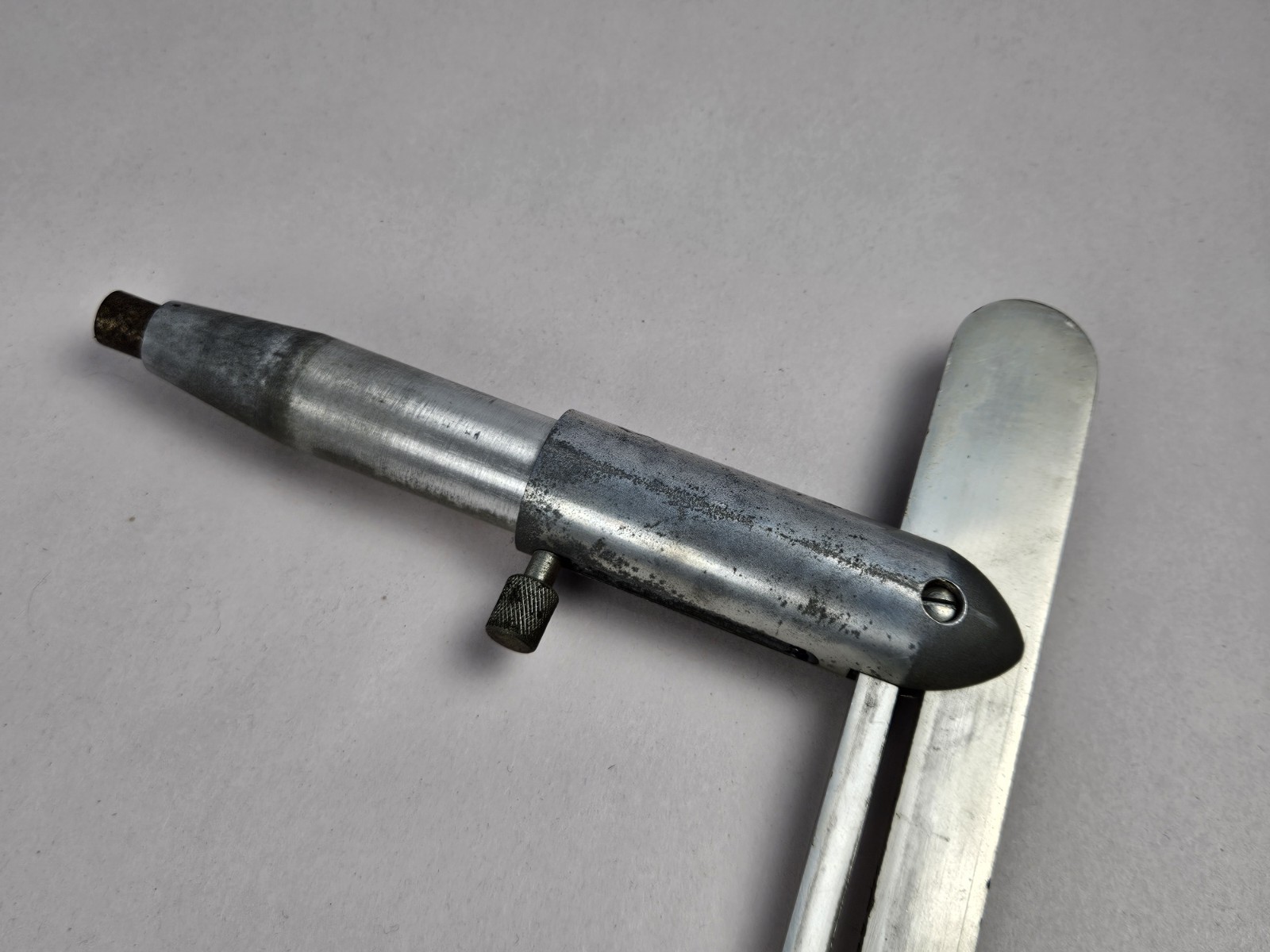 Snap-On WAC-1 Torsion Bar Gauge Mopar Ride Height Level Tool Pair 1 Cracked Vial