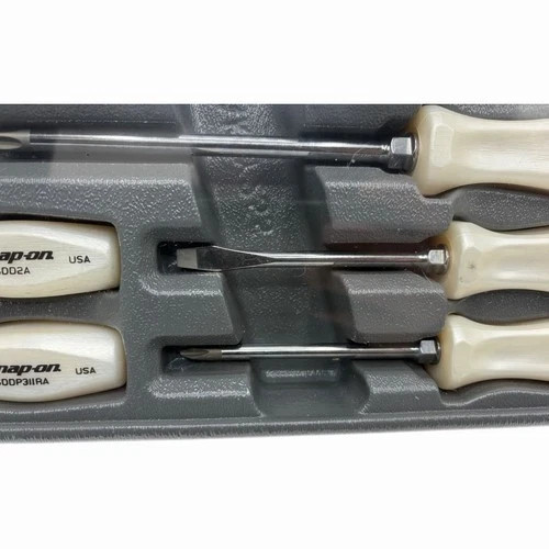 Snap On Tools PEARL WHITE 7pc Hard Handle Combination Screwdriver Set SDDX70APW