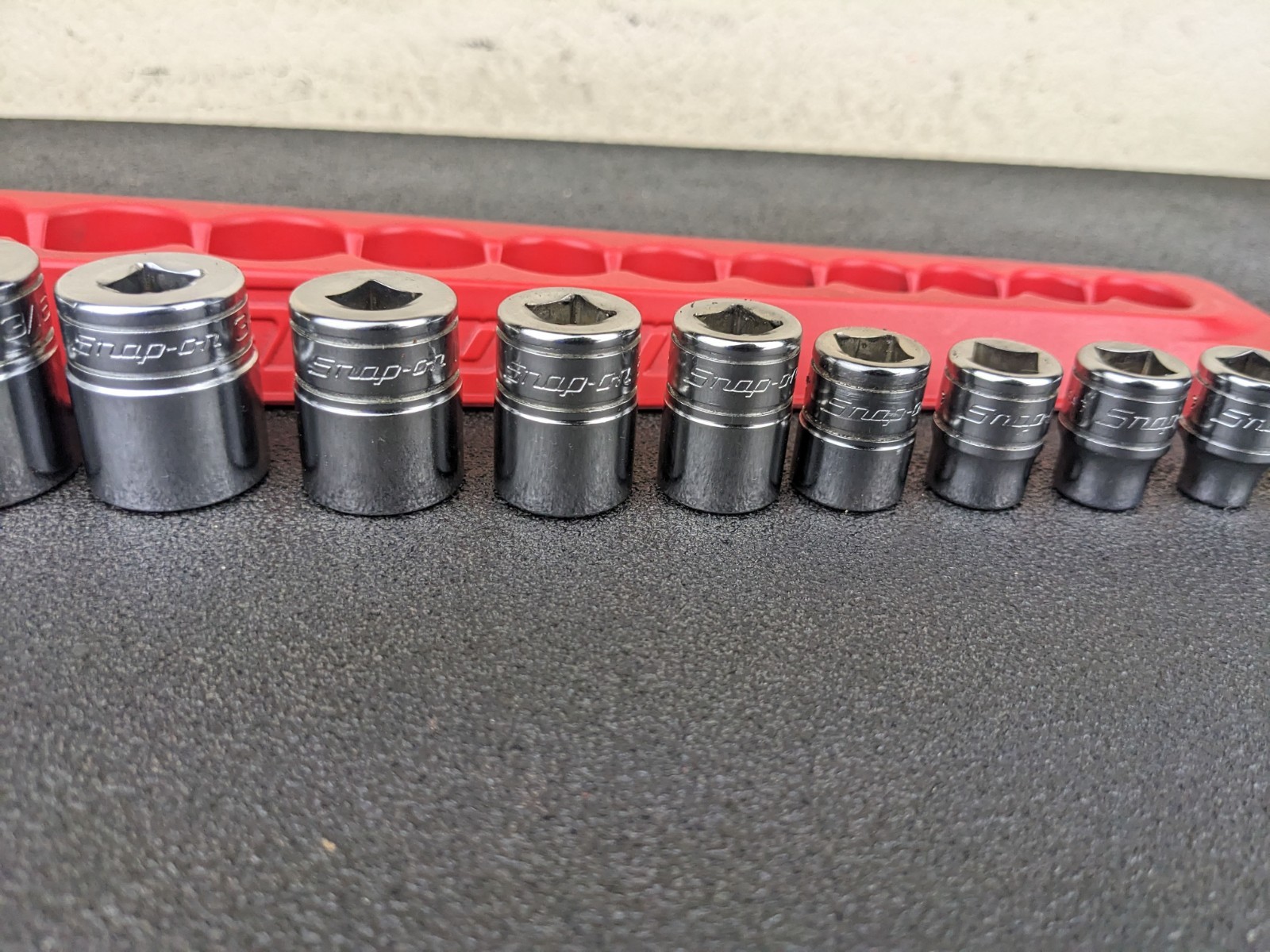 #bp369 Snap-On Tools 211FSY 11pc 3/8″ Drive 6-Point SAE Drive Shallow Socket Set