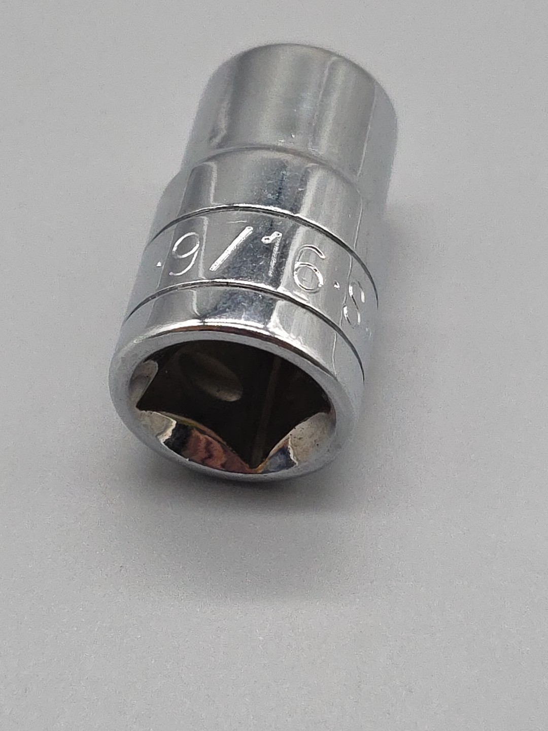 S-K Tools 9/16″ 6 Point Shallow Chrome Socket 1/2″ Drive 40118 USA