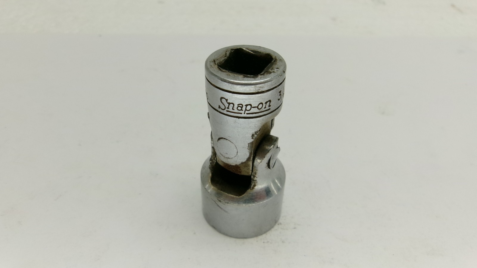 Snap-on tools USA 3/8 drive 3/4″ SAE 6 point Swivel Socket FS24