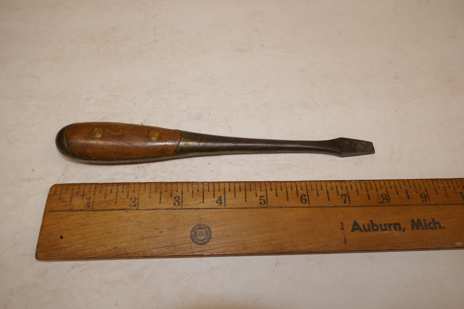 Vintage Perfect Screwdriver Flat Slotted Wood Handle 8″