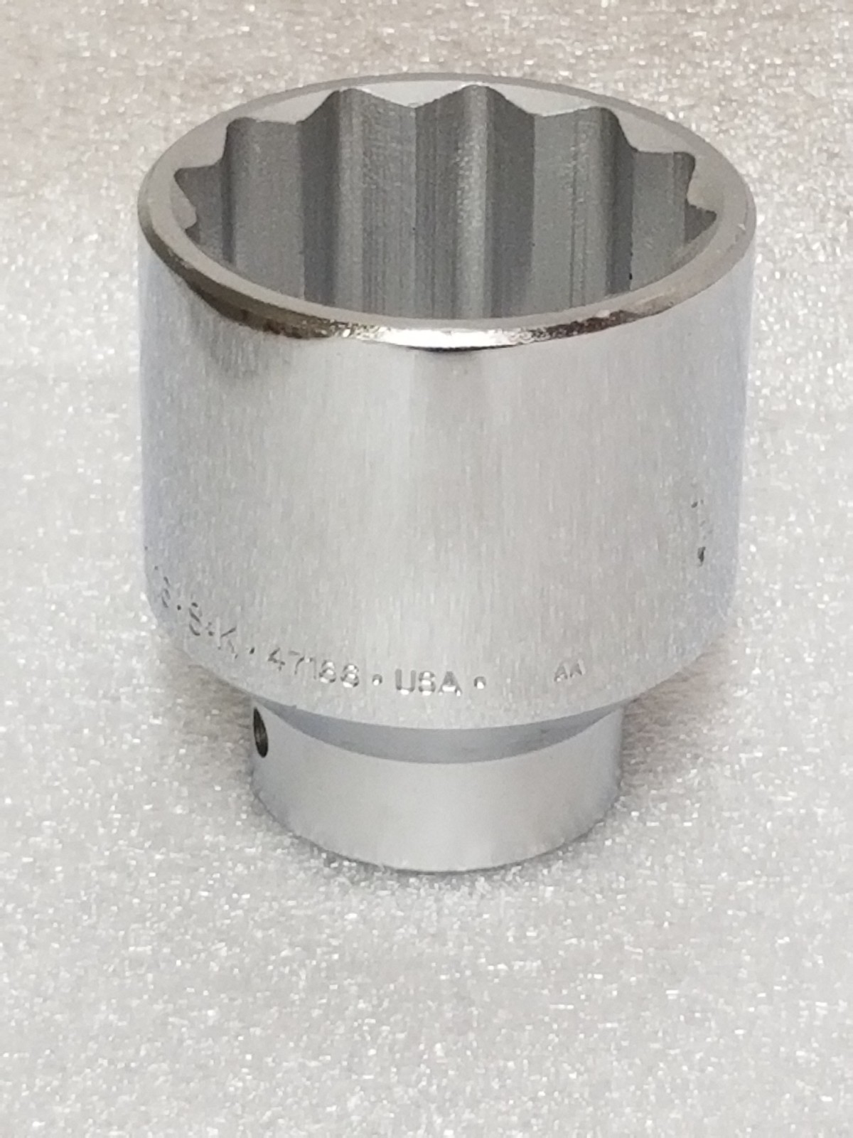 S-K 47166 Standard Socket 3/4″ Drive 12-Pt 2-1/16 inch SuperKrome Made in USA