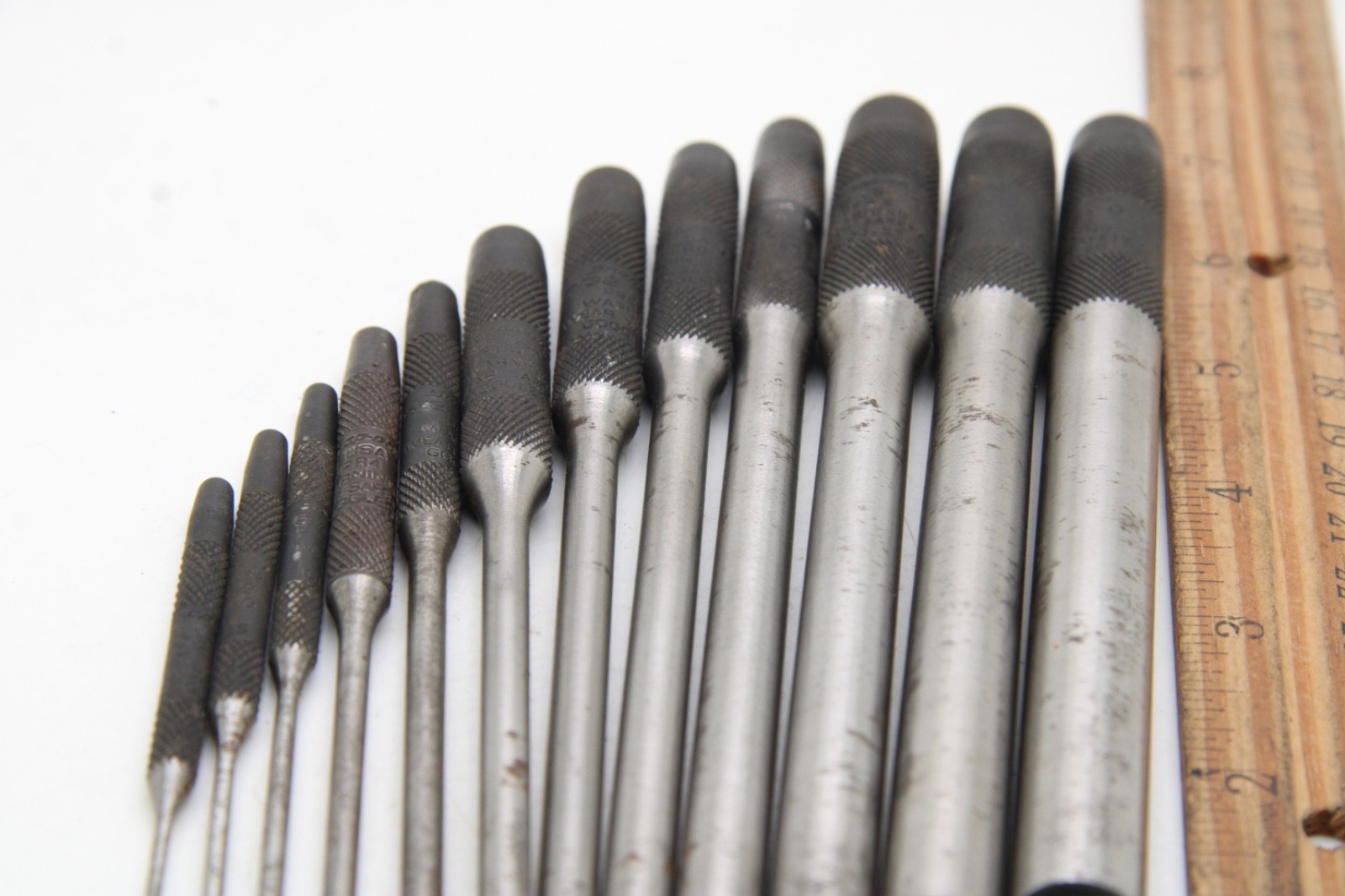 Snap-On PPR712K 1/16″ – 1/2″ 12 Piece Roll Pin Punch Set COMPLETE